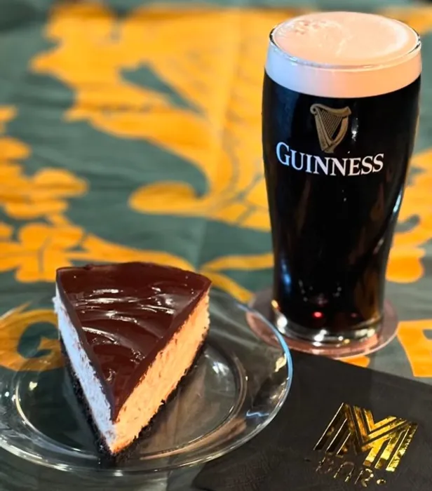 ImprintNow.co.uk - Custom Foil Stamped Beverage Napkin