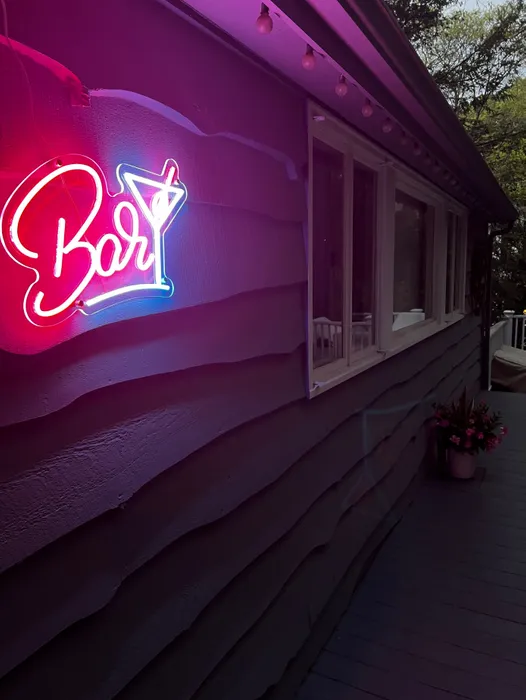 ImprintNow.co.uk - Oh Cocktail Bar Neon Sign