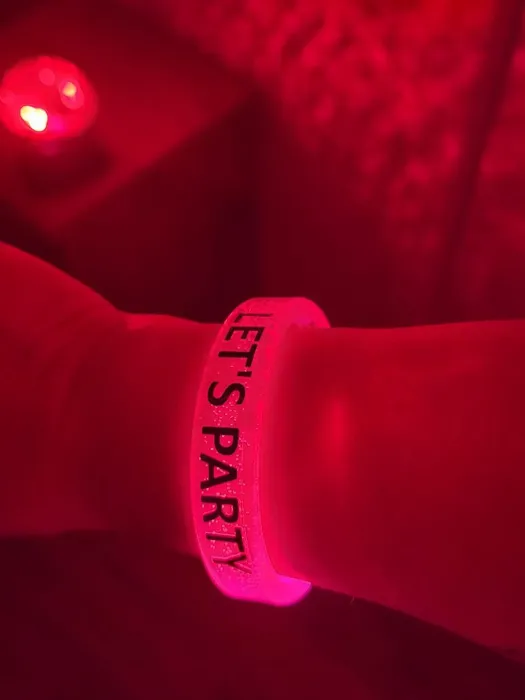 ImprintNow.co.uk - Glow Wristbands